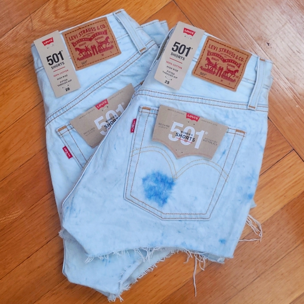 Levi's Women’s 501 High-Rise Shorts in Scribble Down